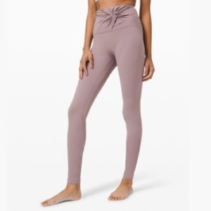 Lululemon purple yoga pants. 28in size 18
